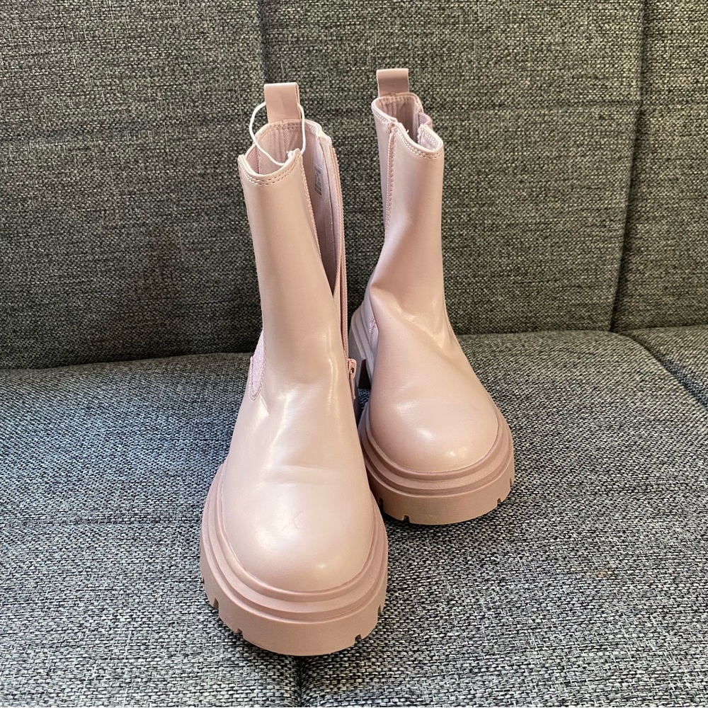Zara boots size 4